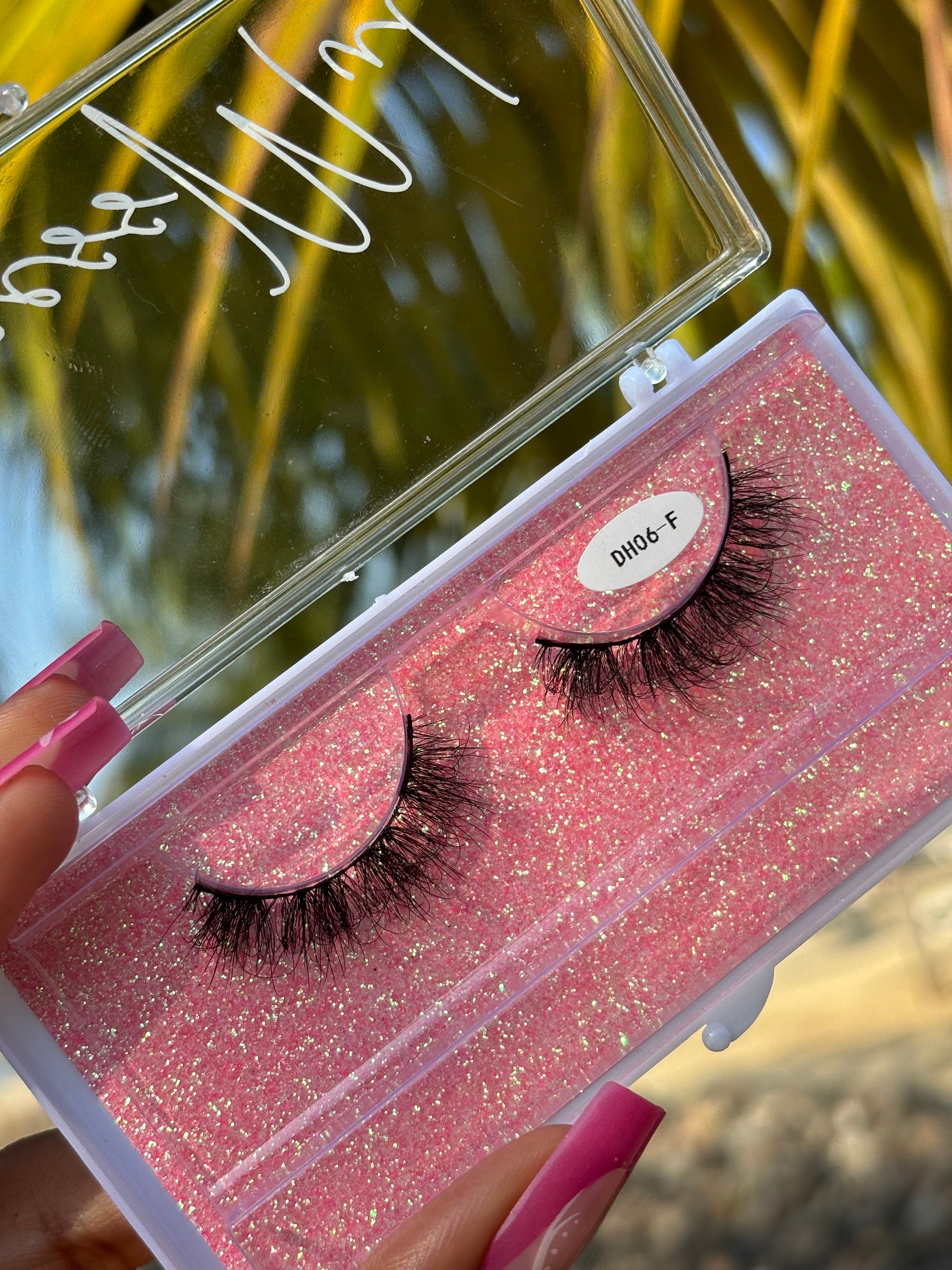 mink eyelashes, mink eyelash strips, mink eyelash extensions, faux mink eyelashes, 3D mink eyelashes, real mink eyelashes, luxury mink eyelashes, best mink eyelashes, fluffy mink eyelashes, natural mink eyelashes, mink lashes clear band 